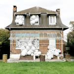 Balloons invasion by French photographer Charles Pétillon.