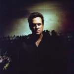Sun Kil Moon have shared a new track titled “Garden Of Lavender”, previewing the release of the new album “Universal Themes”, out on the street on 1st June via Mark Kozelek’s Caldo Verde Records.
